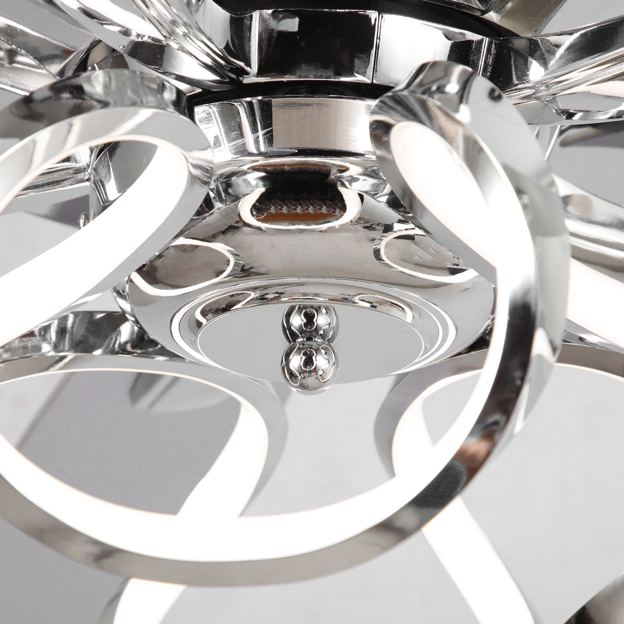 Ventilateur de plafond LED moderne d'intérieur chromé/noir à intensité variable avec lumière et télécommande