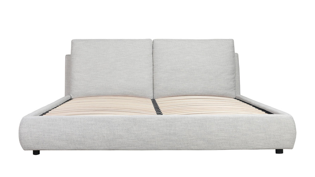 Lit de nuage, King, Pierre