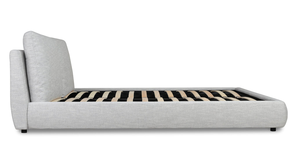 Lit de nuage, King, Pierre