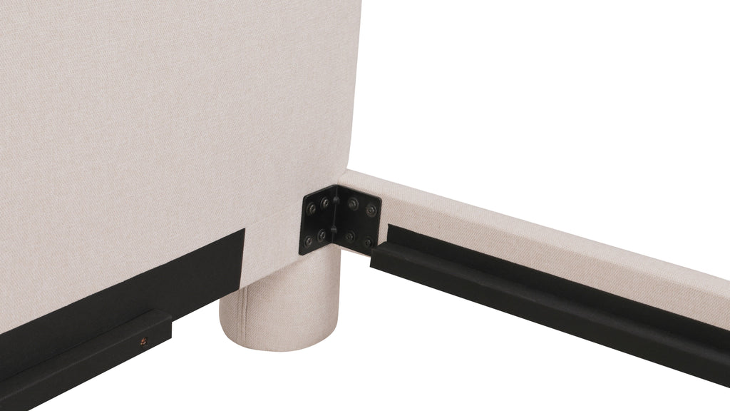 Lit lunaire, Queen, Latte