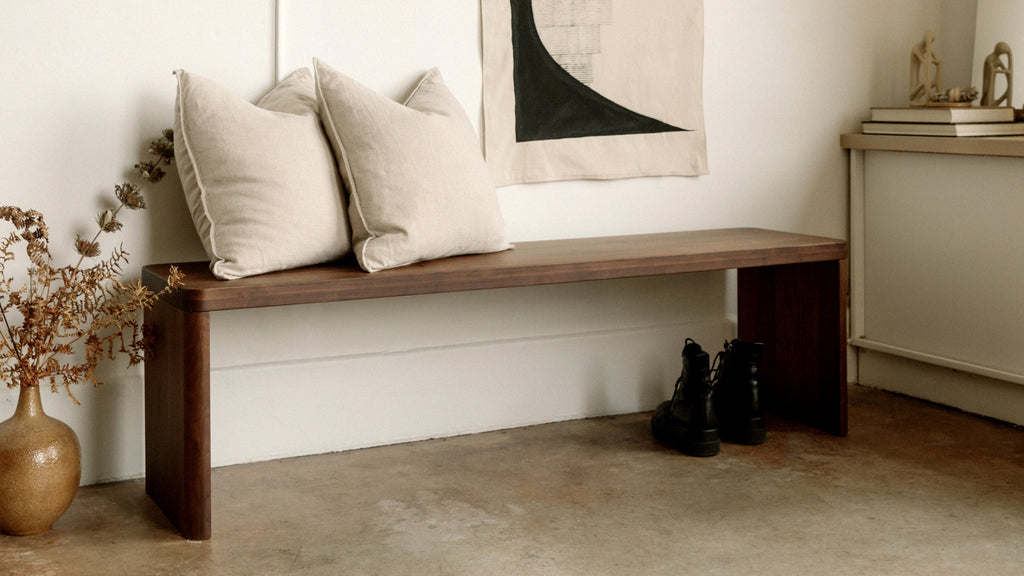 Banc Form, 3 places, noyer américain