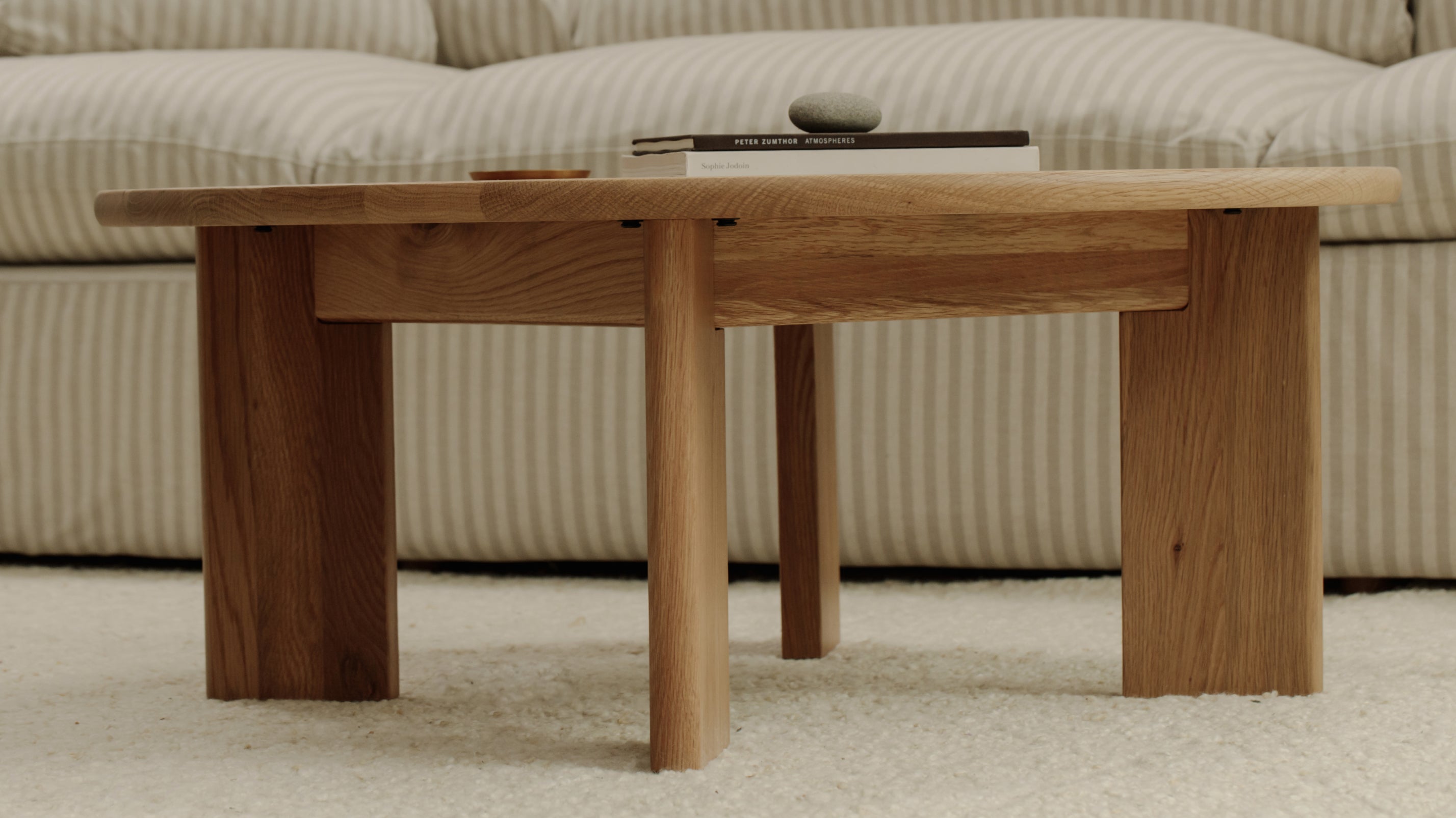 Table basse ronde Frame, modèle standard, chêne