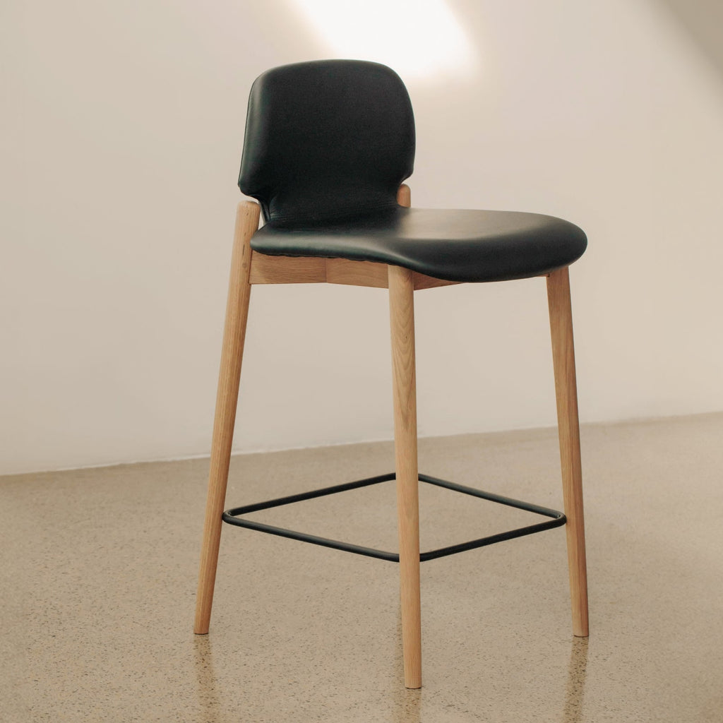 Tabouret de bar pour repas, chêne/cuir noir
