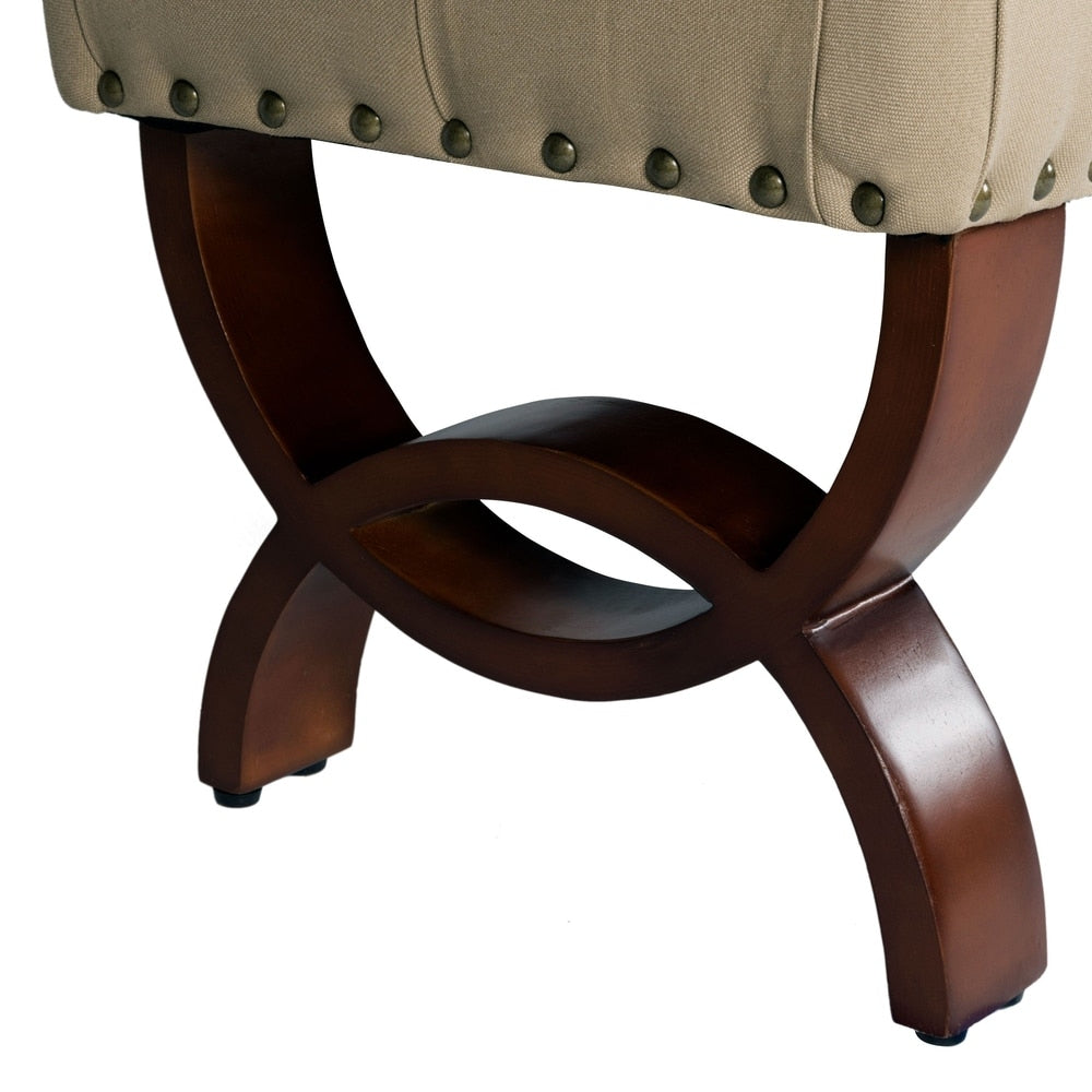 Banc capitonné Carolina avec garniture cloutée