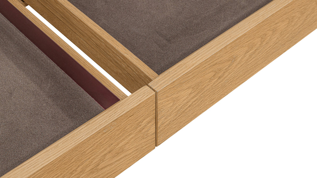 Bureau Call Me, Chêne