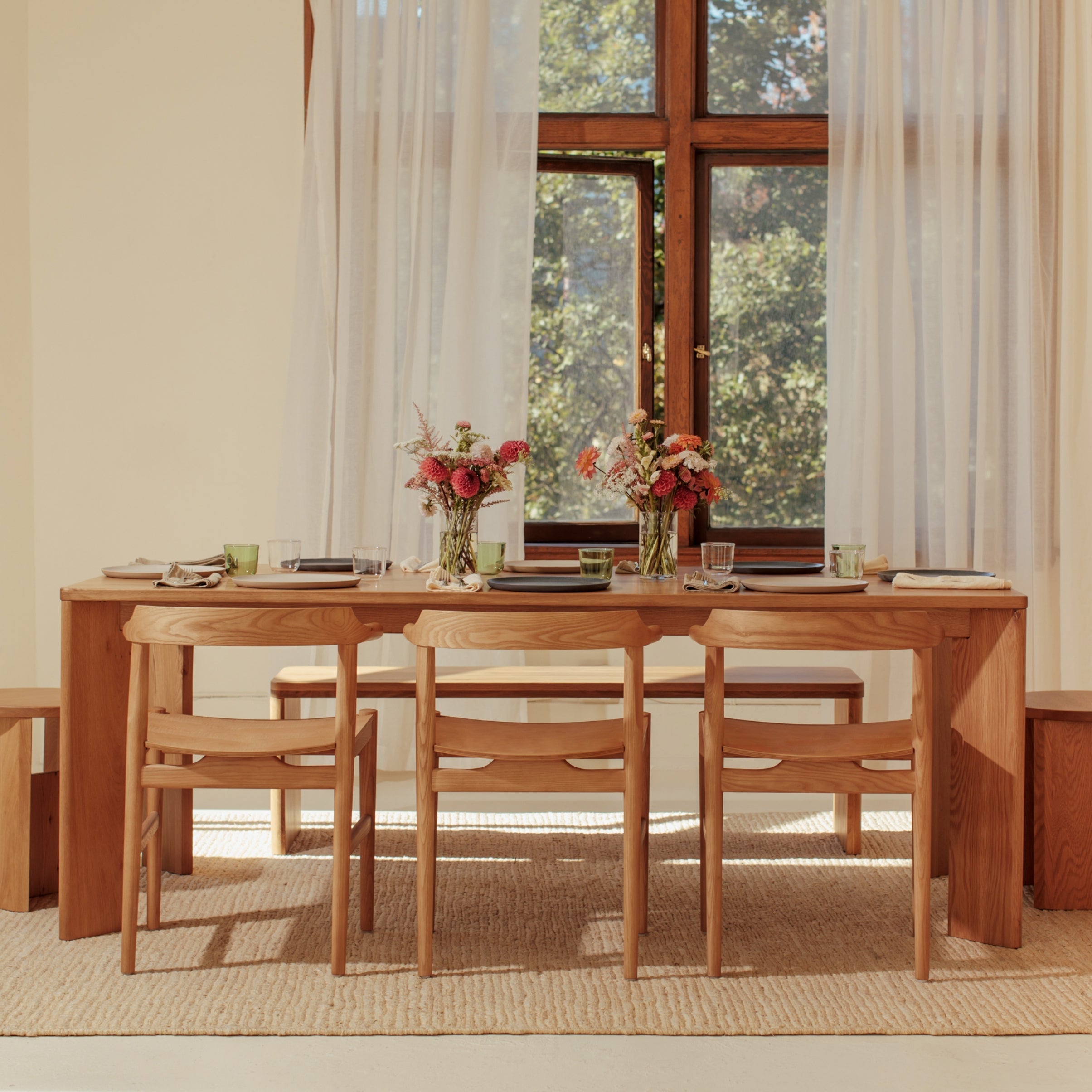 Table de salle à manger à cadre, 6 à 8 couverts, chêne