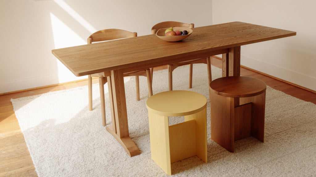 Table de salle à manger Flight, 6 à 8 couverts, noyer américain brossé