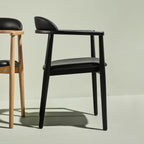 Chaise de salle à manger Count On Me, chêne noir, assise noire