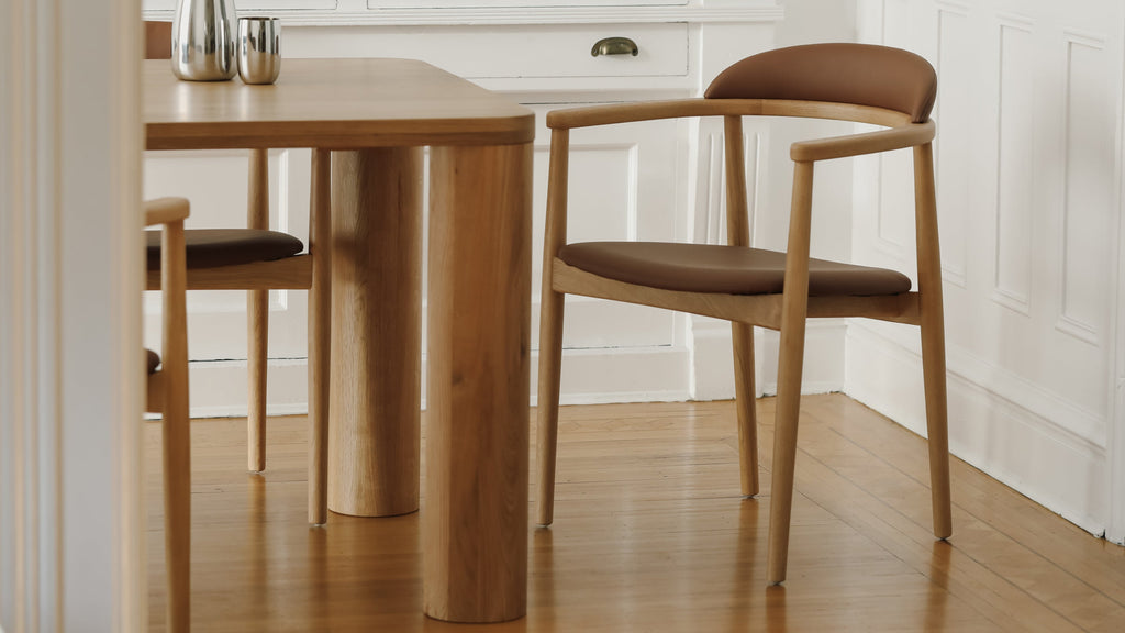 Chaise de salle à manger Count On Me, chêne, assise marron