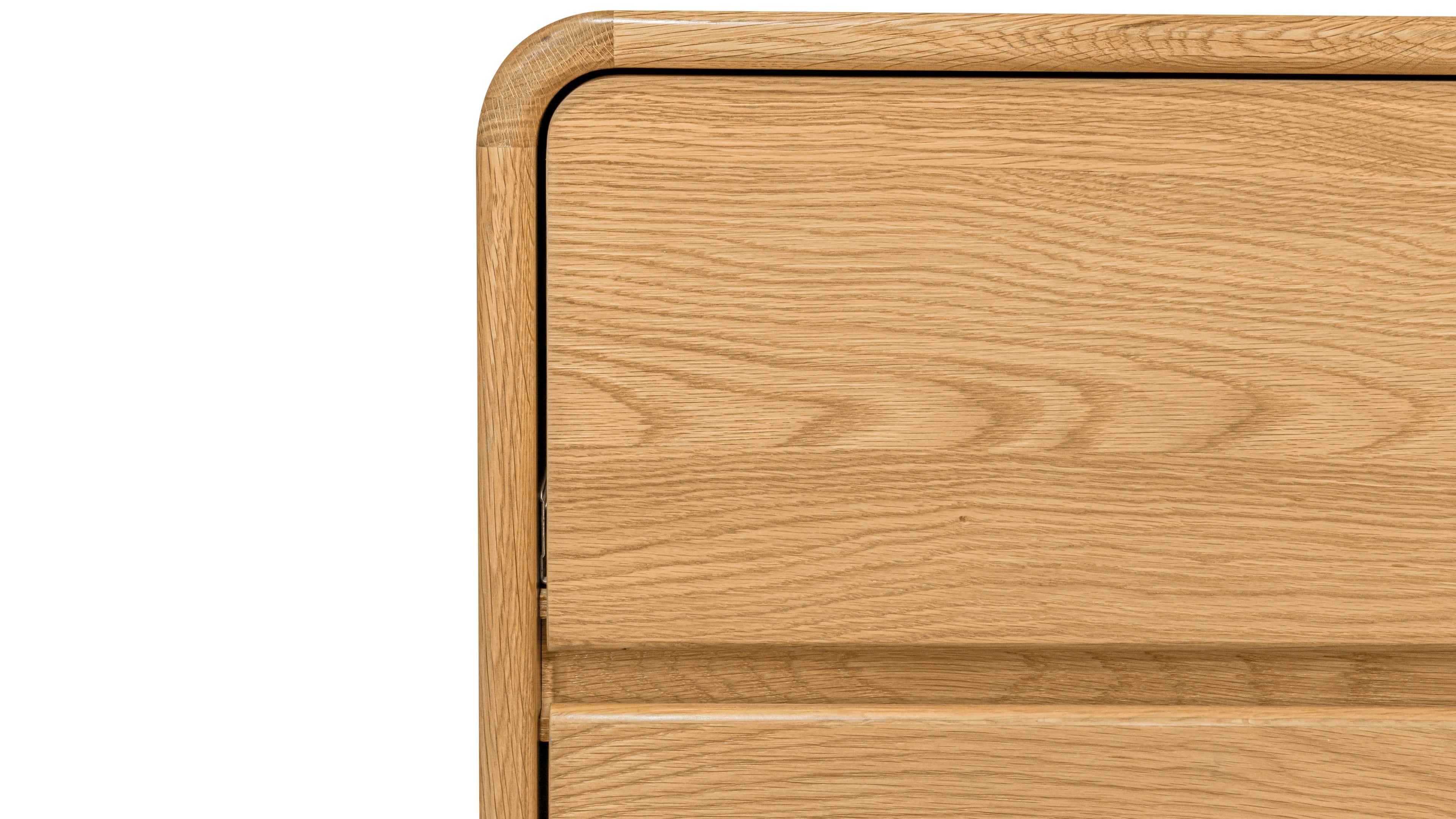 Appelez-moi Commode, Chêne