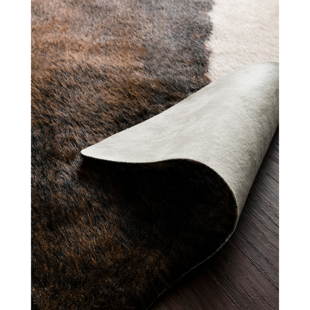 Tapis en fausse peau de vache Yosemite d'Alexander Home