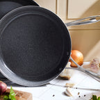 Batterie de cuisine antiadhésive en aluminium et céramique Henckels Capri Ceramic, 11 pièces - Gris