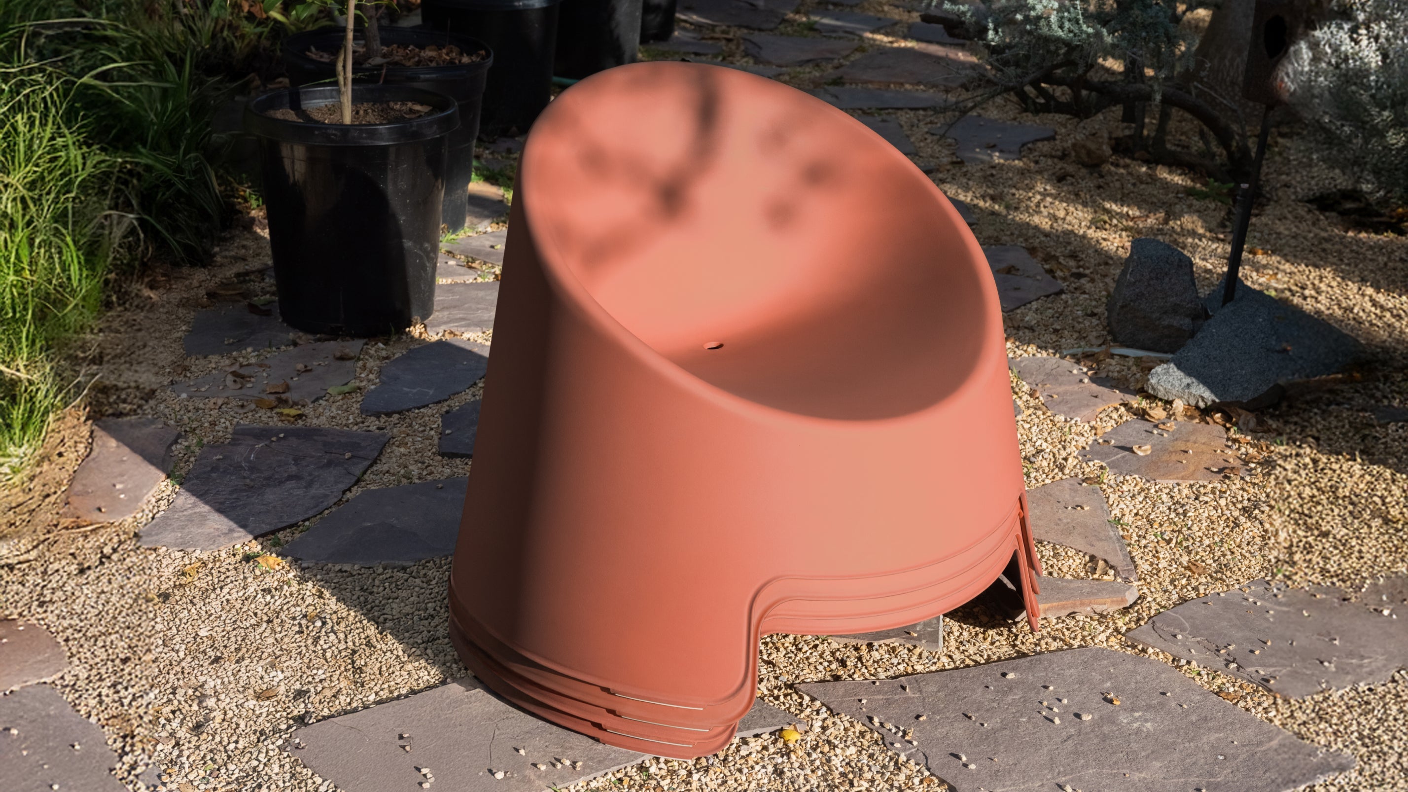 Ensemble de quatre chaises longues d'extérieur Inner Circle couleur cannelle