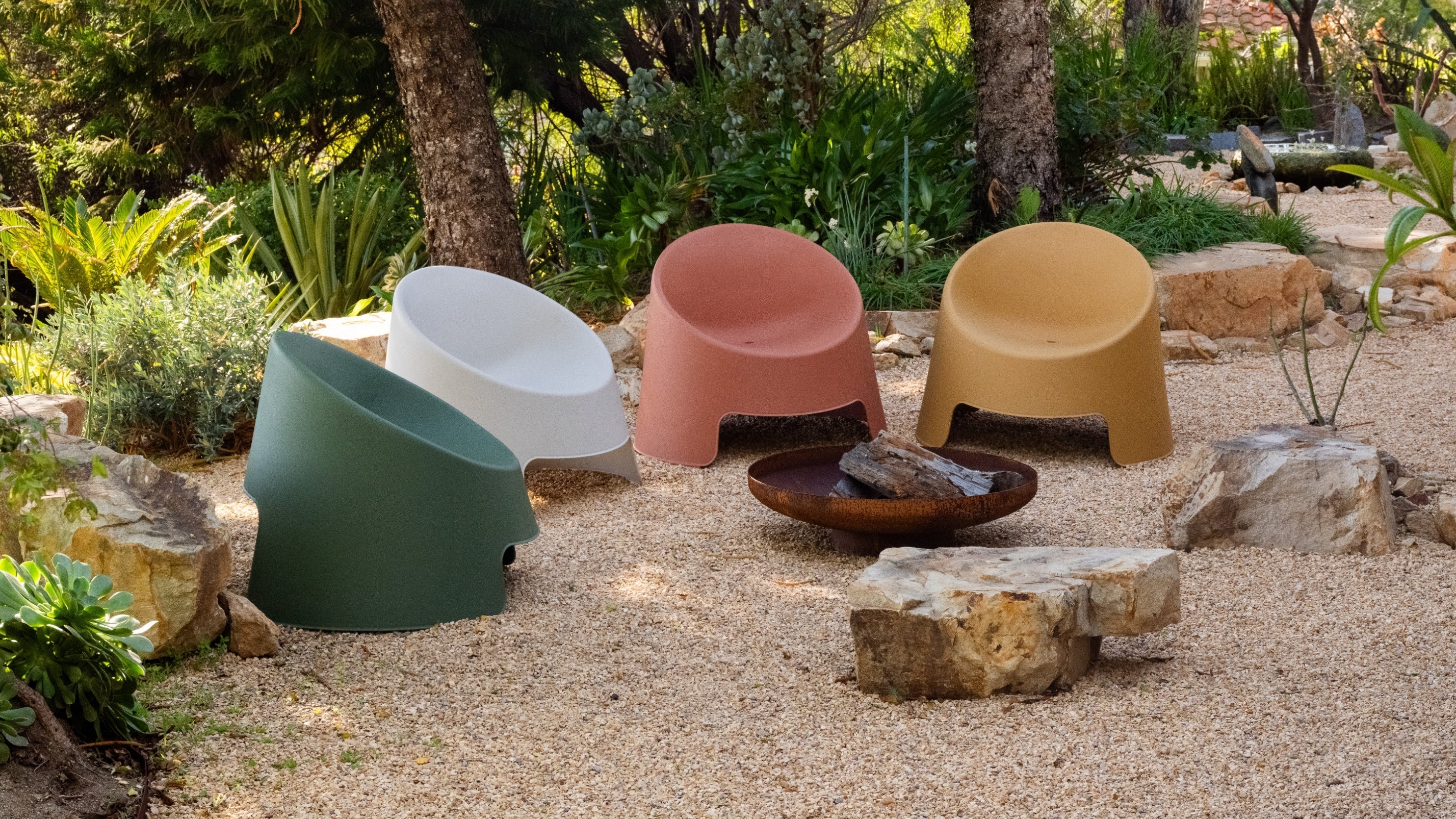 Ensemble de quatre chaises longues d'extérieur Inner Circle citron