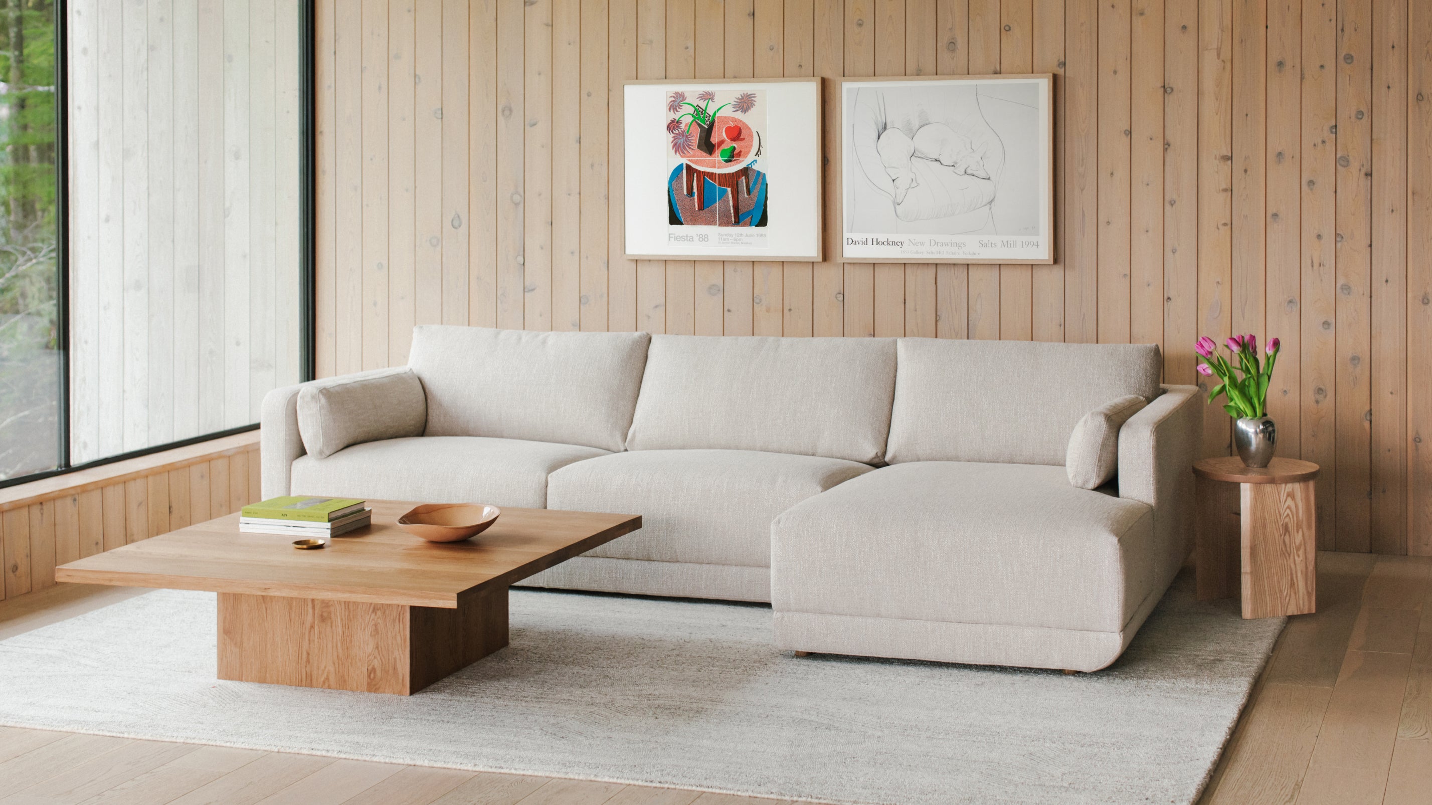 Venez autour du canapé d'angle, à droite, céréales